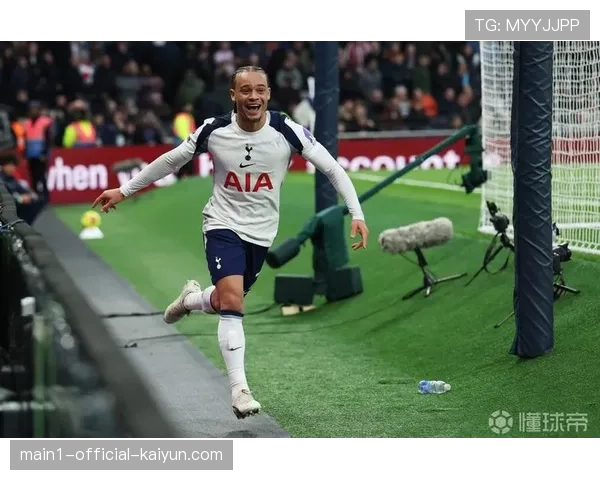 热刺新帅弗兰克延续长抛球战术 布伦特福德上赛季103次禁区掷球 热刺新帅弗兰克延续长抛球战术 布伦特福德上赛季103次禁区掷球