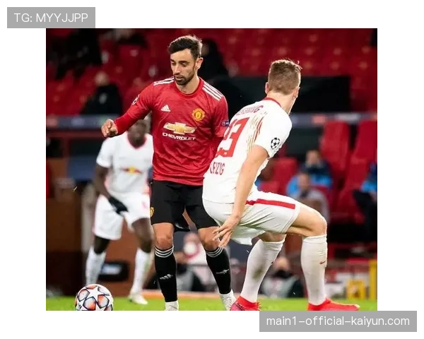 本轮欧冠战术复盘揭示非豪门球队普遍采用低位防守与快速反击策略应对豪门压迫 本轮欧冠战术复盘揭示非豪门球队普遍采用低位防守与快速反击策略应对豪门压迫