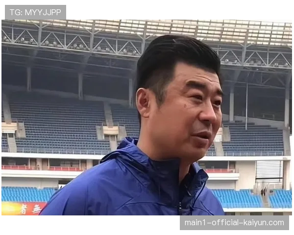 山东泰山韩鹏稳扎稳打 克雷桑回撤组织缓解中场压力 山东泰山韩鹏稳扎稳打 克雷桑回撤组织缓解中场压力